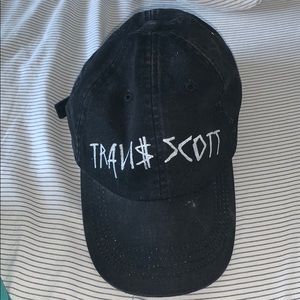 Travis Scott dad hat